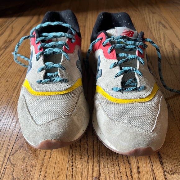 New Balance 997H Sneakers - Picture 8 of 8